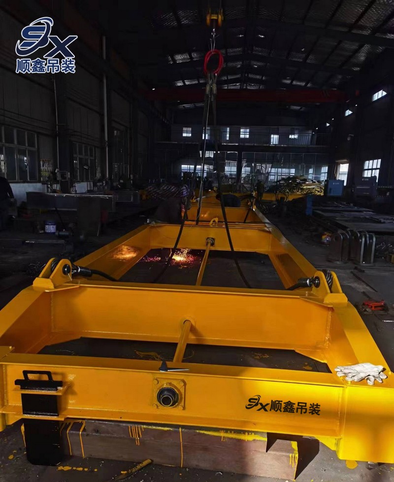 集装箱吊具